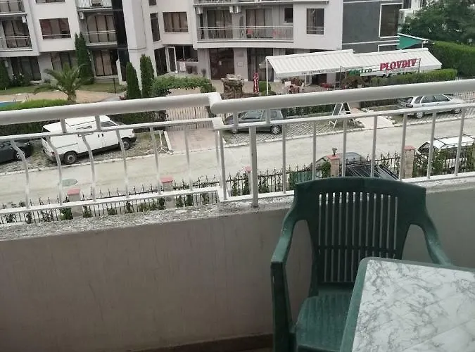 Sunny Lägenhet Slăntjev Brjag